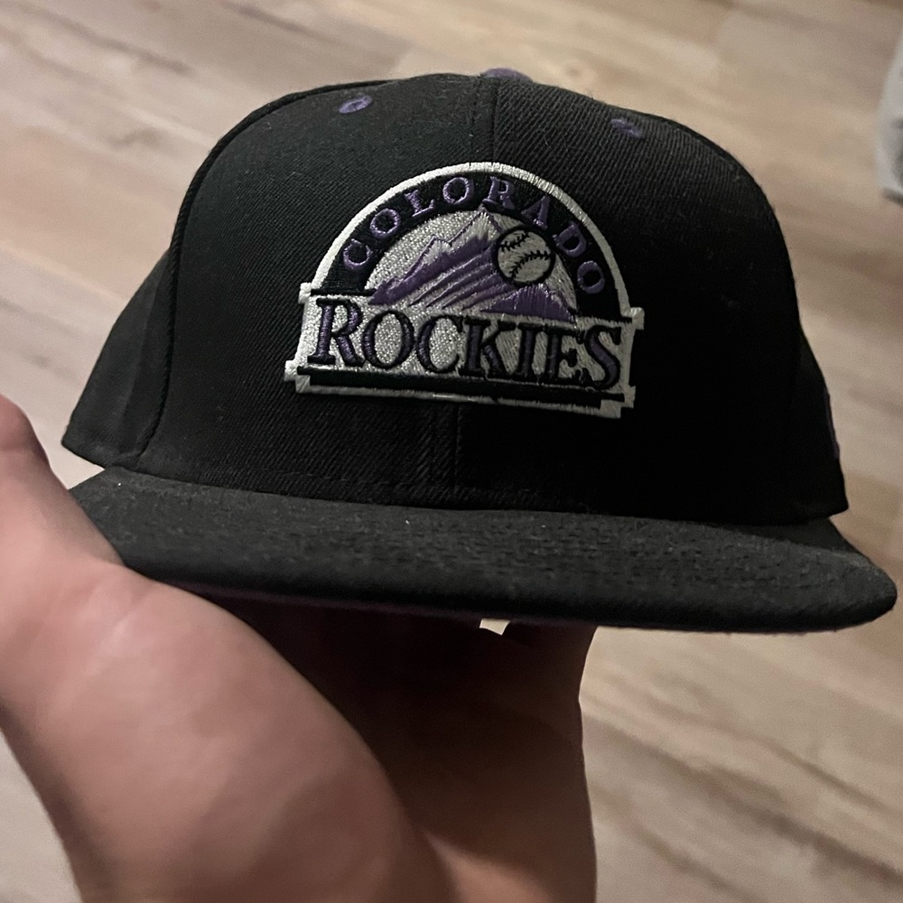 New era fitted hat
